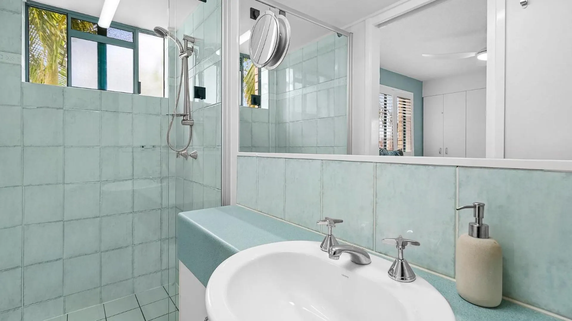 Caribbean Unit 4, 12 Mahia Tce, Kings Beach Caloundra Apartment