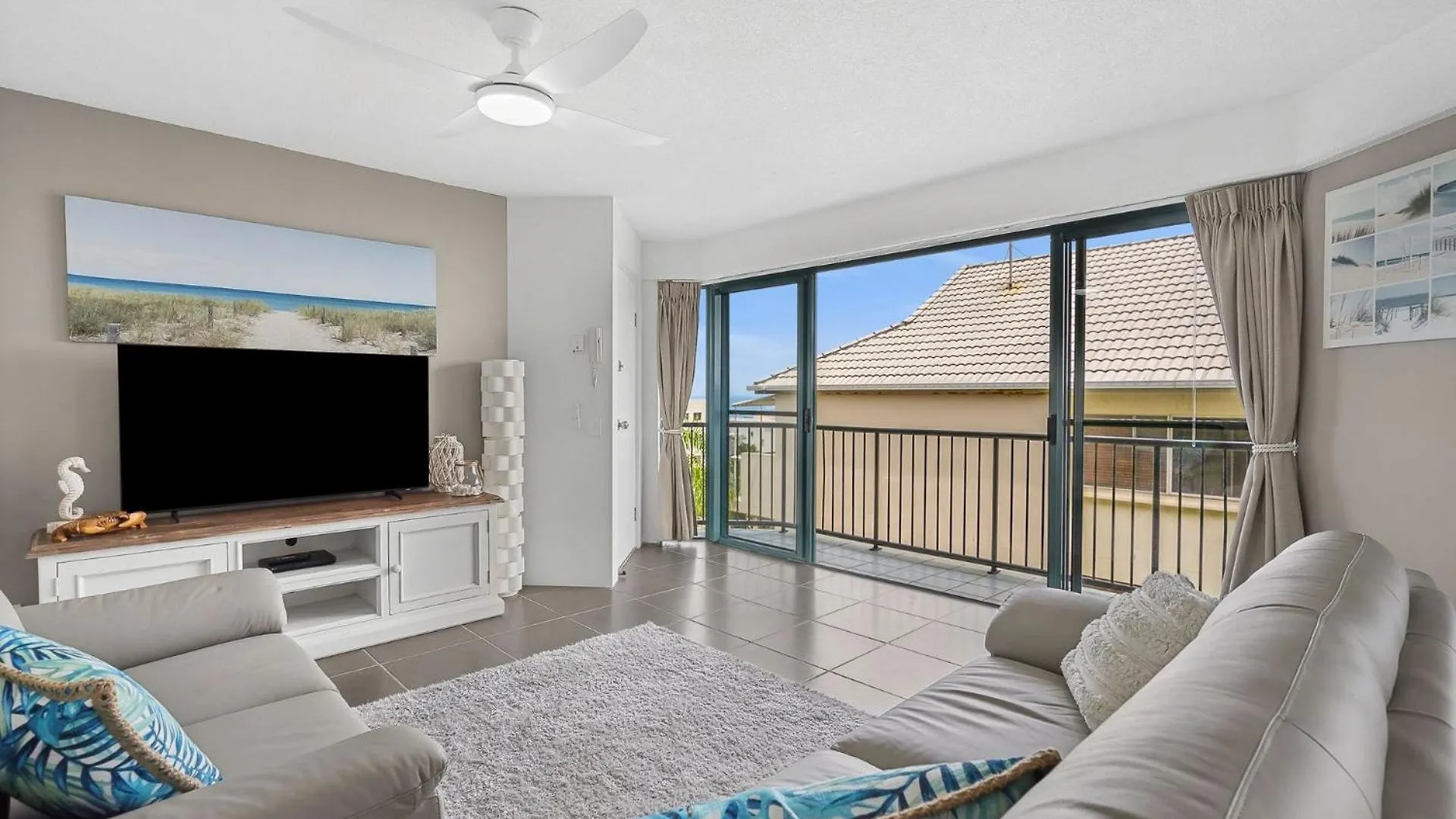 Caribbean Unit 4, 12 Mahia Tce, Kings Beach Caloundra Apartment